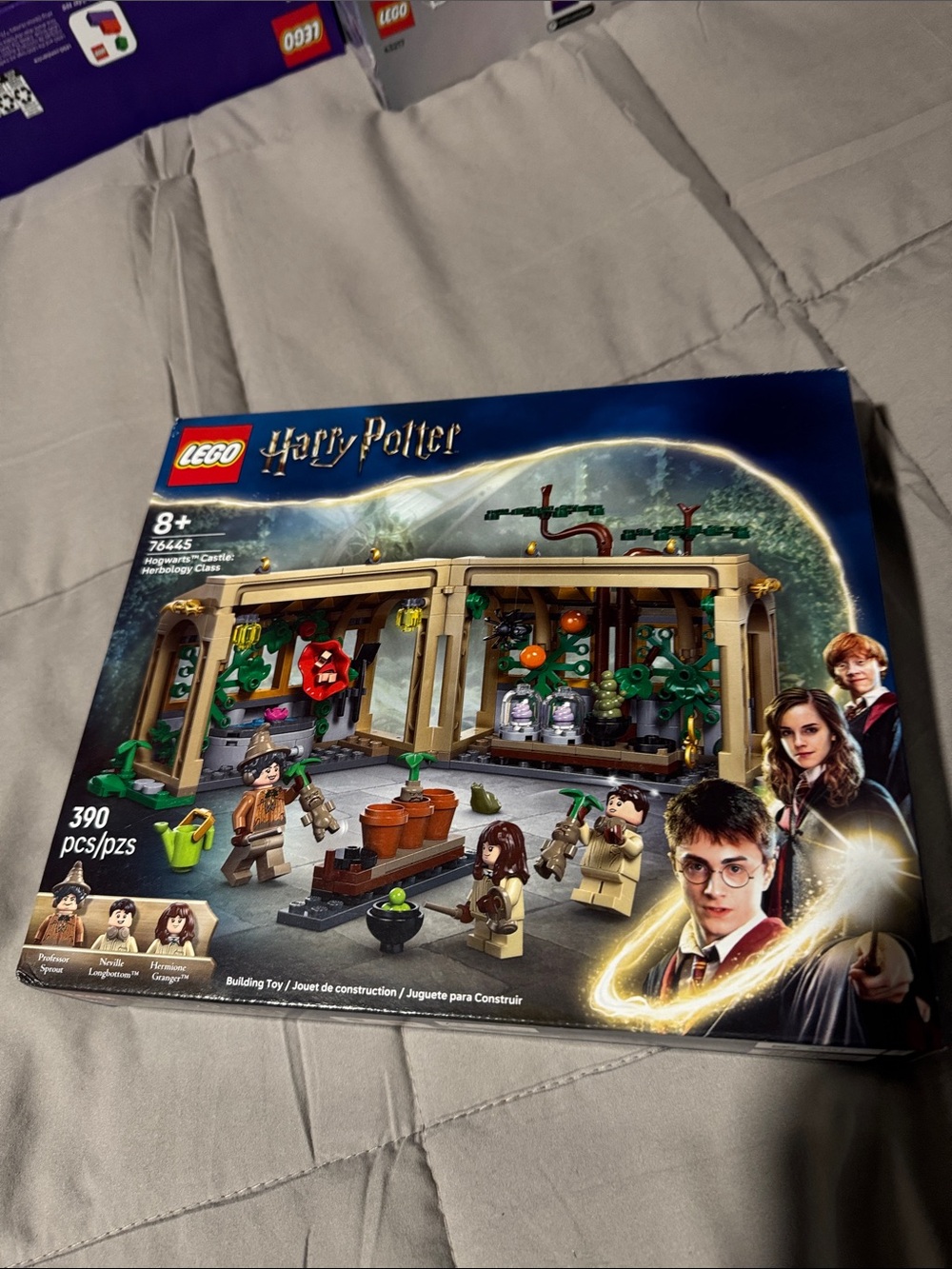 LEGO Harry Potter Herbology Class Playset – Green and Tan